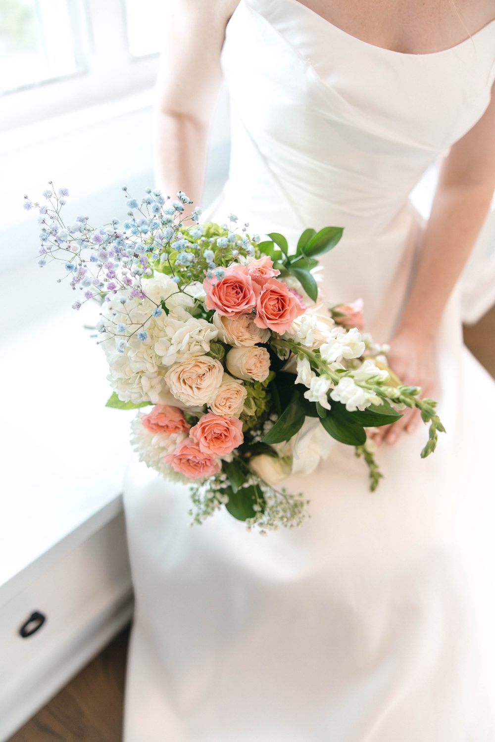 Katrina holding her bouquet